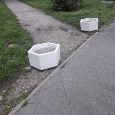 Вазон бетонный шестигранный #3